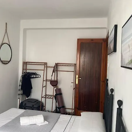 Centrico A 150m De La Playa Апартаменты *
